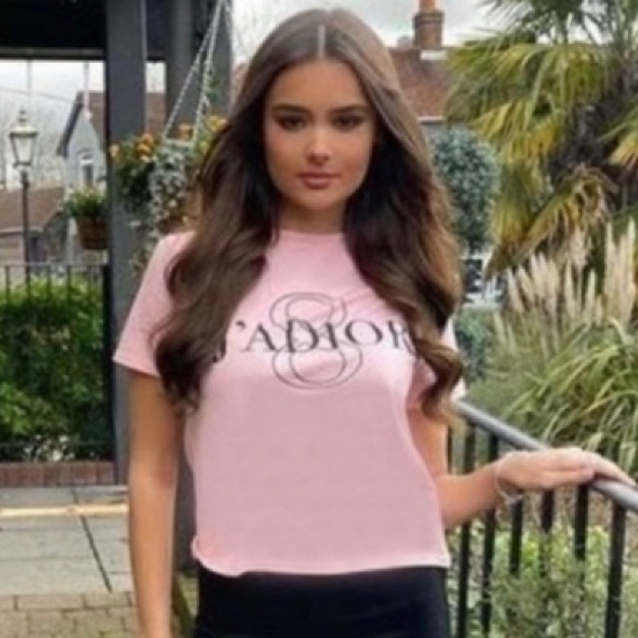 NWT❣️Cute Pink Fitted Shirt 👚 - Picture 2 of 12